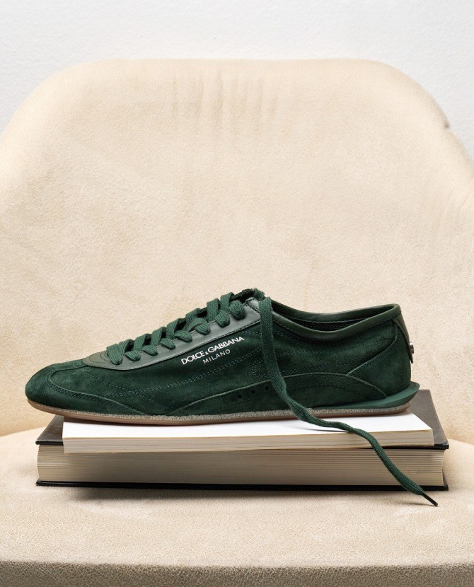 <strong>New Icons:</strong>Italian confidence takes center stage in the Men’s Fall/Winter 2026 collection with an unmistakable Dolce & Gabbana attitude.