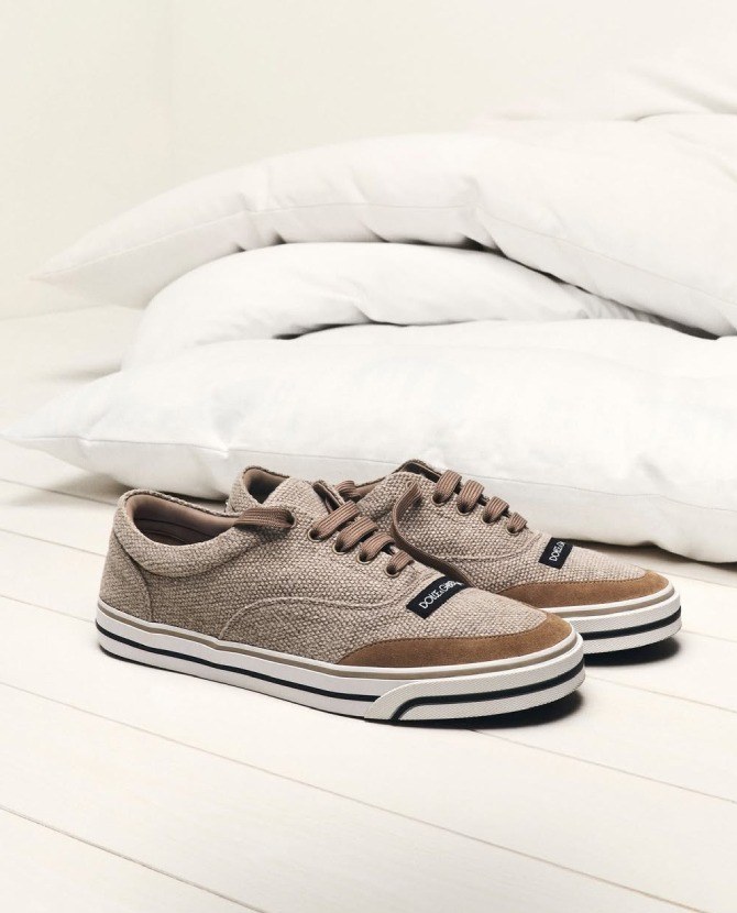 <strong>BOLD IN DOLCE &  GABBANA</strong>Timeless Italian luxury in the new season collection.