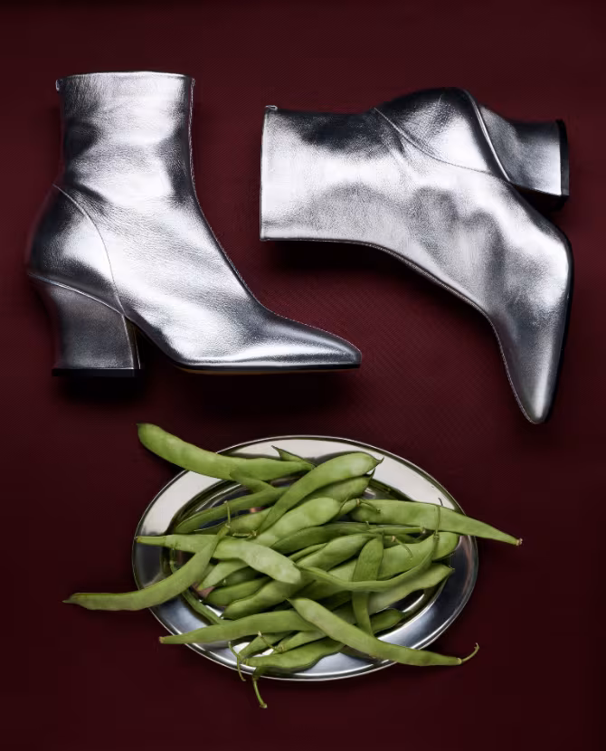 <strong>BOOT SEASON</strong>The statement pairs stepping into focus now.