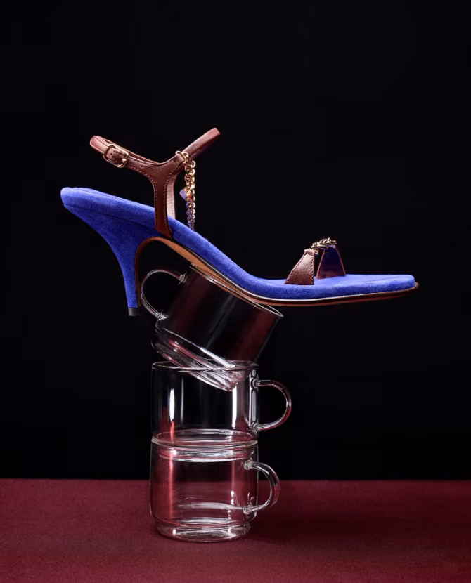 <strong>SANDALS, AFTER DARK</strong>Sculptural silhouettes made for standout moments.