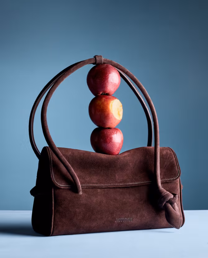 <strong>BROWN BAG EDIT</strong>Rich chocolate tones for the season ahead.