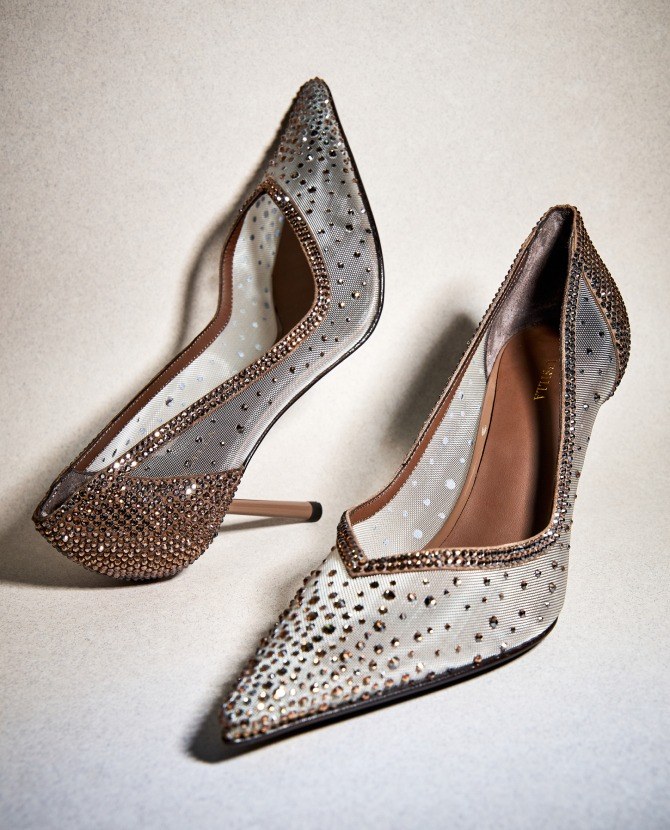 <strong>LE SILLA GLAMOUR</strong>Find the missing glamorous piece for your wardrobe.