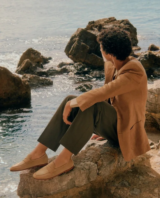 <strong>SUMMER LOAFERS</strong>Effortless sophistication for every summer escape.